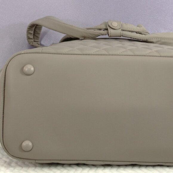 Ellen Tracy "Melanie" 20" Diamond Quilted Nylon East West Travel Tote – Timeless - Picture 7 of 16